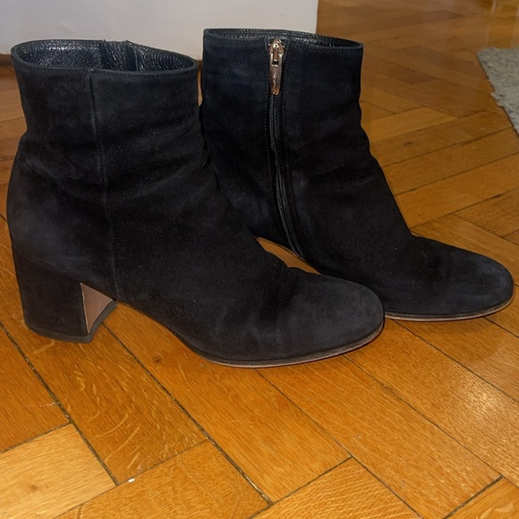 Gianvito Rossi Suede Bootie - Picture 4 of 9